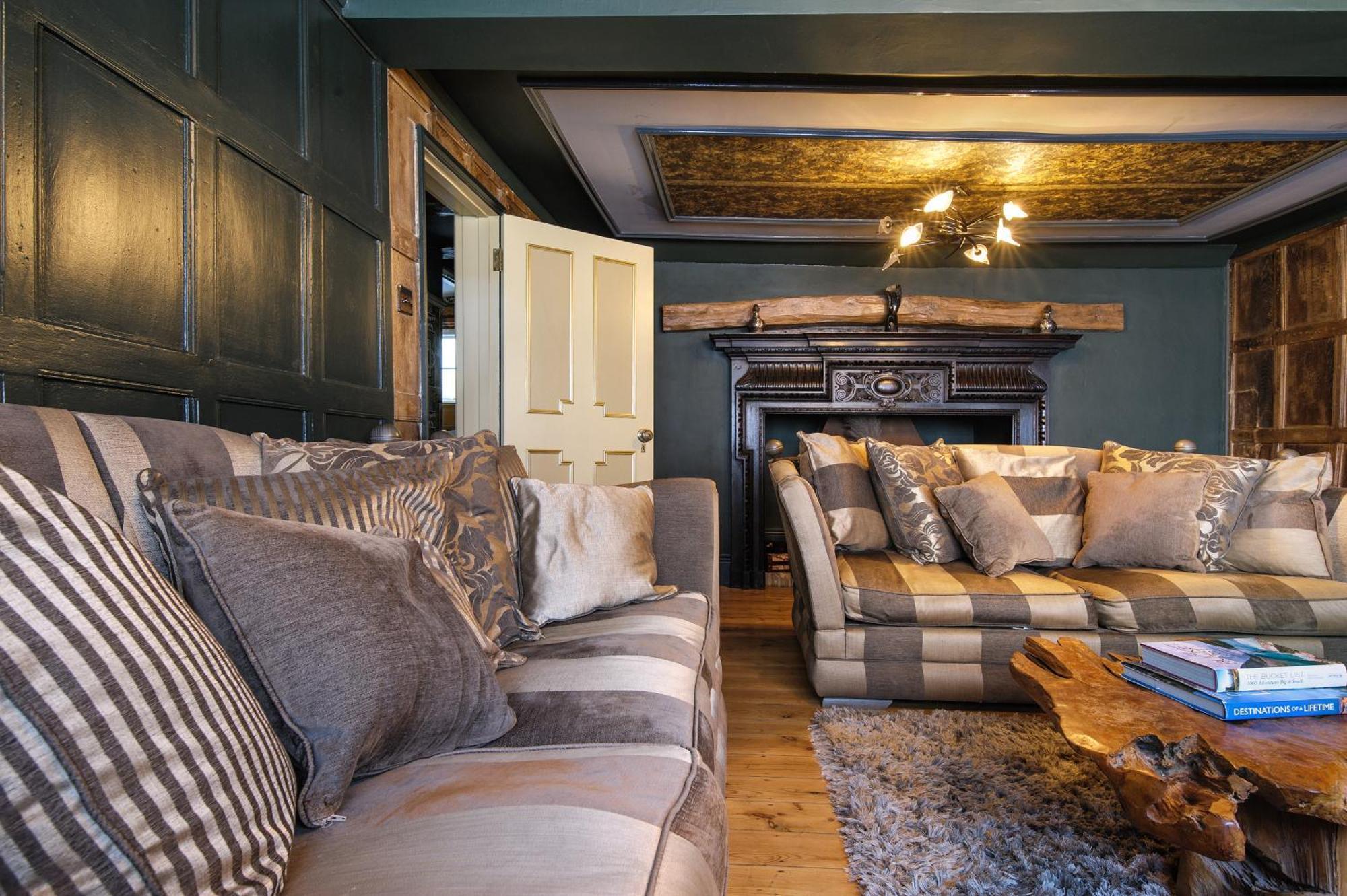 Huge Deluxe 600 Year Old Essex Manor, Hot Tub, Cinema Room, Sky Tv Saffron Walden Esterno foto