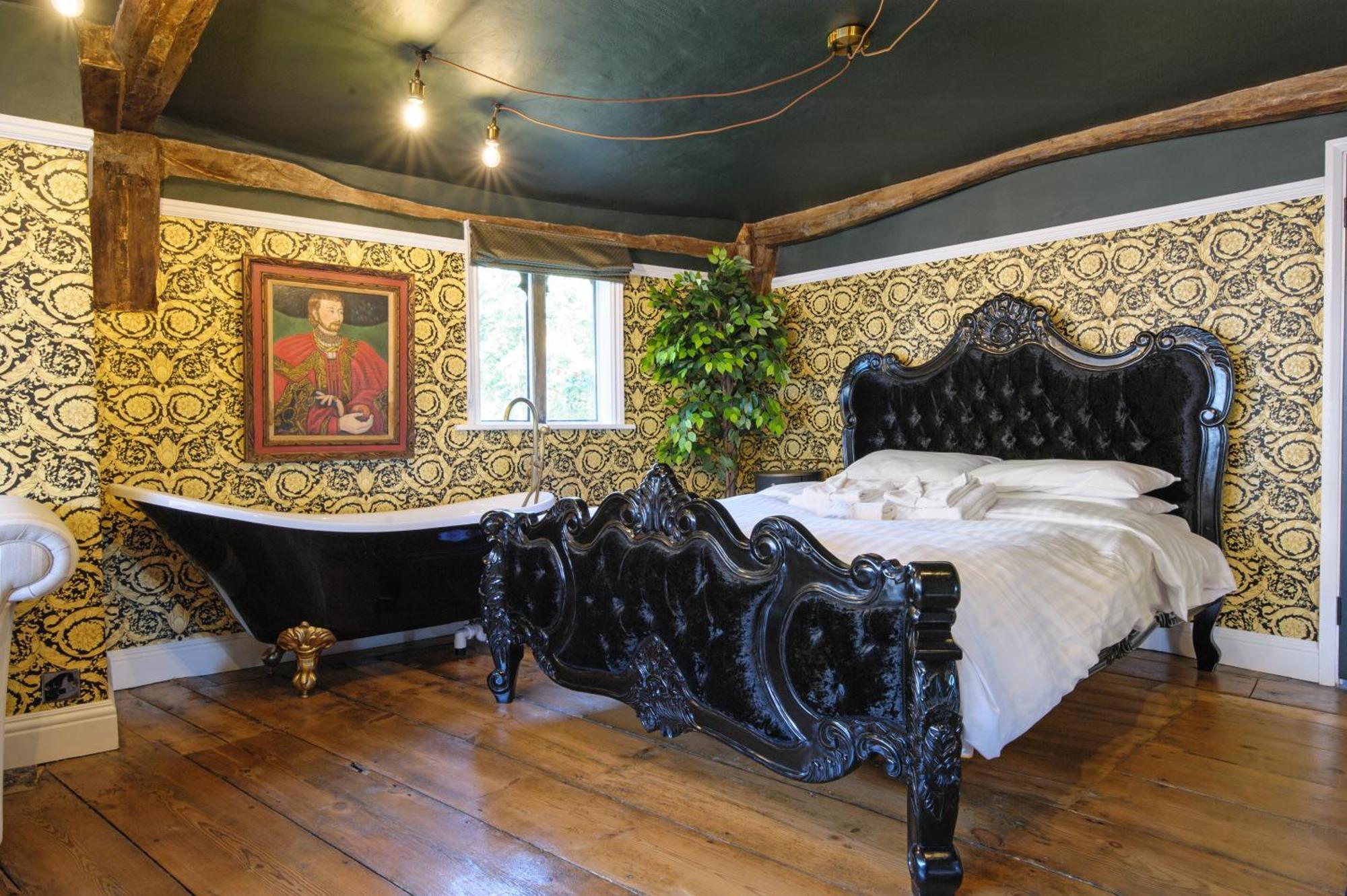Huge Deluxe 600 Year Old Essex Manor, Hot Tub, Cinema Room, Sky Tv Saffron Walden Esterno foto