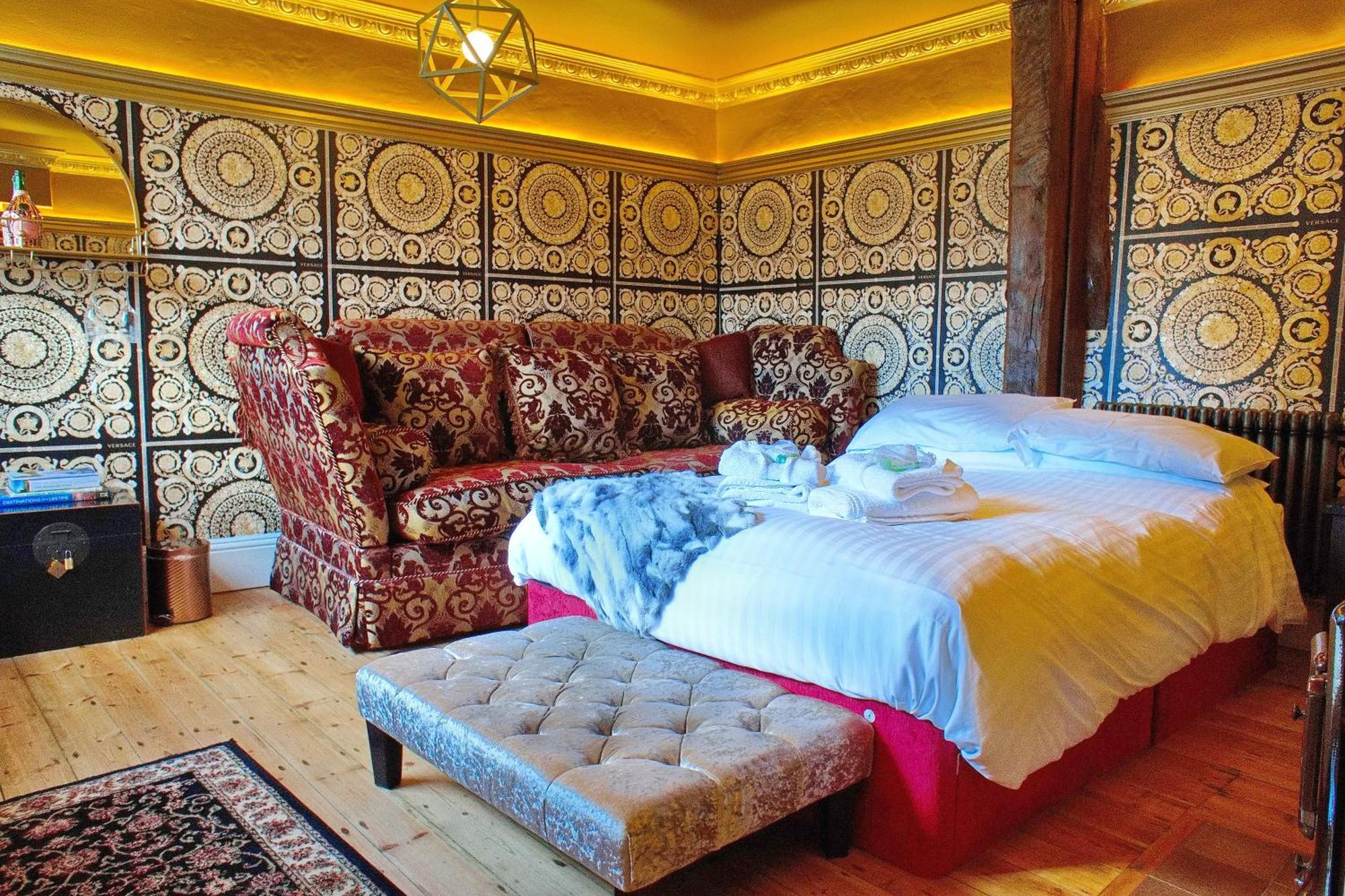 Huge Deluxe 600 Year Old Essex Manor, Hot Tub, Cinema Room, Sky Tv Saffron Walden Esterno foto